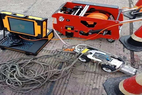 玄武CCTV管道检测机器人