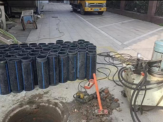 玄武PE置换管厂家 DN315置换管 非开挖管短管置换